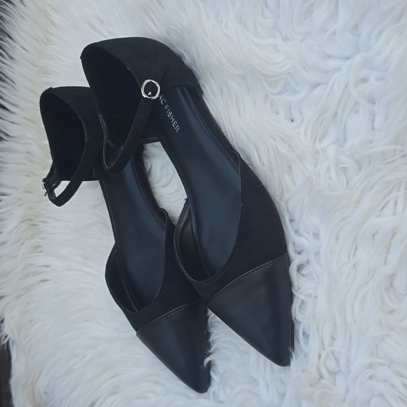 Marc Fisher Elesia2 Black Pointed Flats - Picture 4 of 13